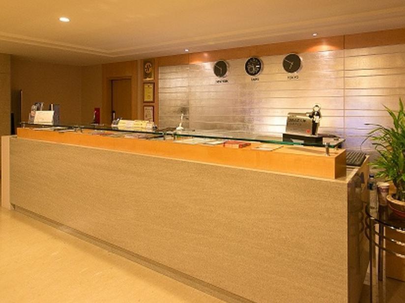 Jin Hua Hotel Луодонг Екстериор снимка