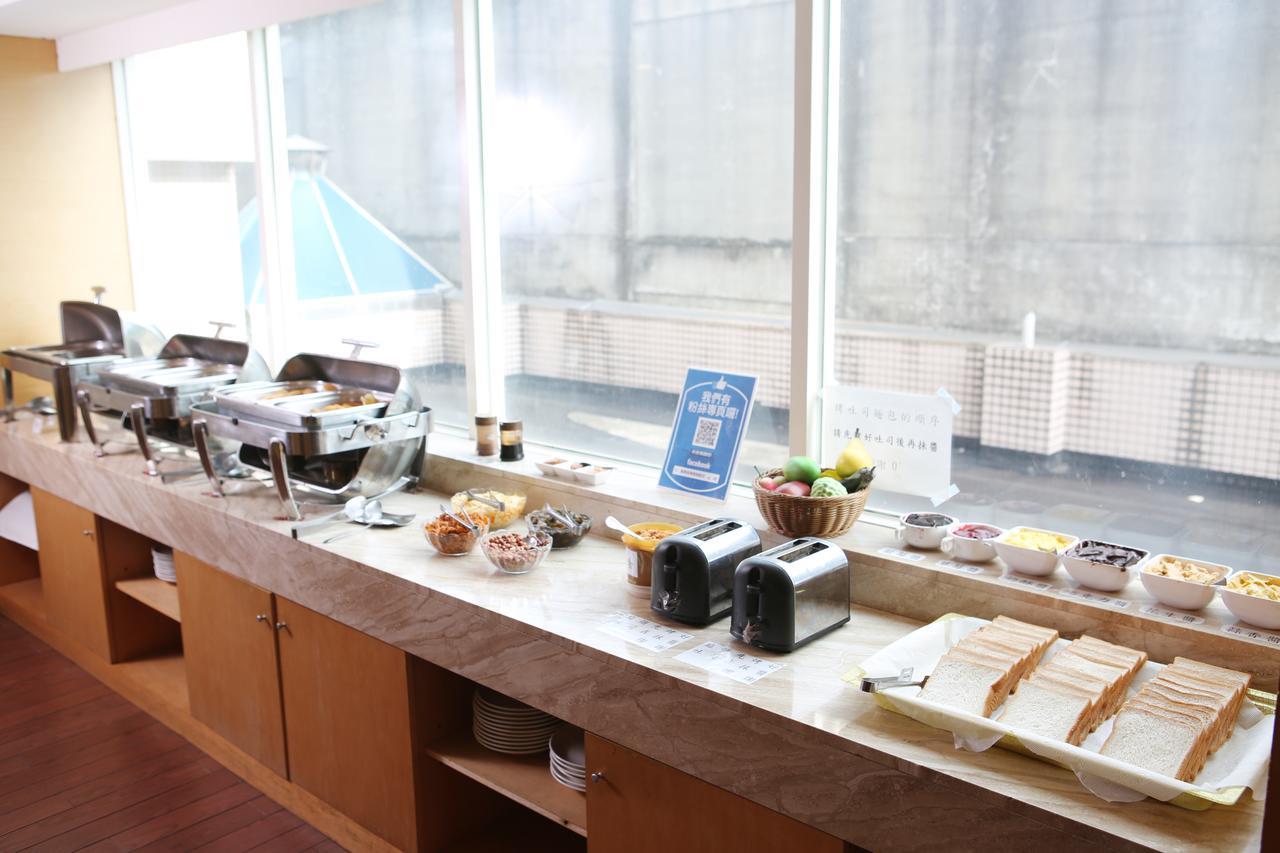 Jin Hua Hotel Луодонг Екстериор снимка